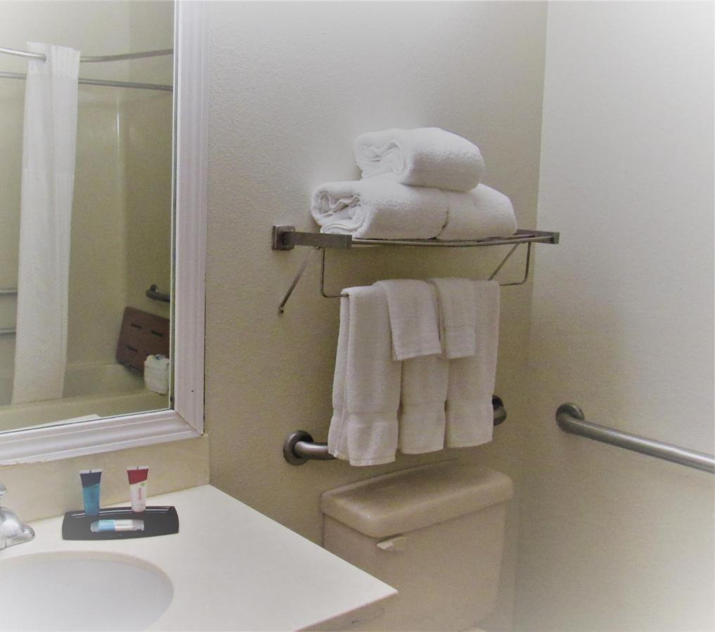 Stay Inn & Suites มอนต์โกเมอรี ภายนอก รูปภาพ